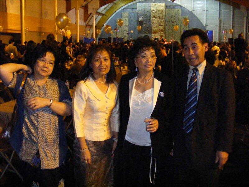 2009_0408noelfamilysyhanath200140.jpg