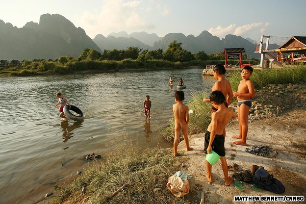 vieng06.jpg