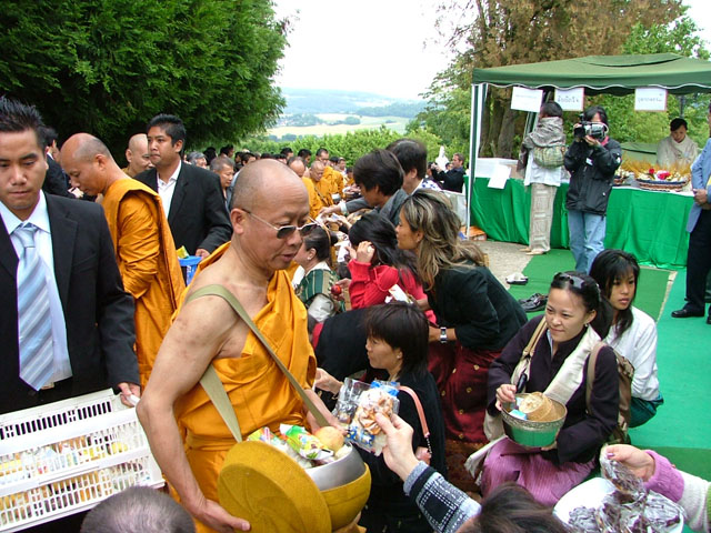 8thphrabang2007 168