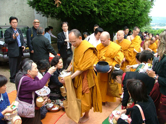 8thphrabang2007 175