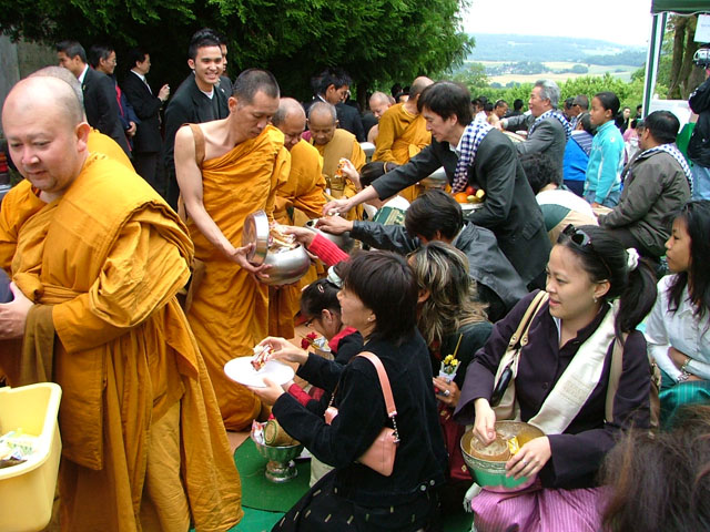 8thphrabang2007 179