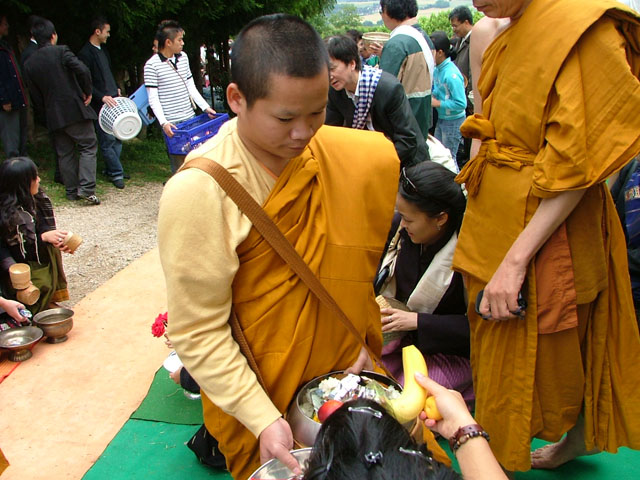 8thphrabang2007 190
