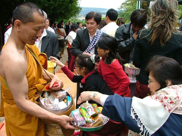 8thphrabang2007 196